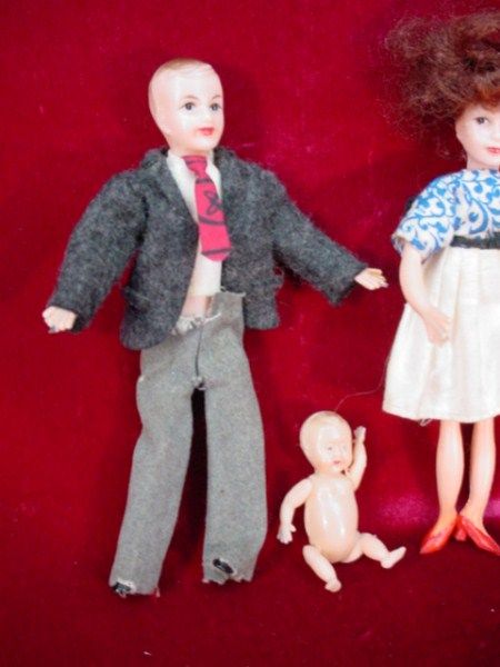 Vintage 4 Lot CELLULOID DOLL FAMILY Plastic HONG KONG Father MOTHER 