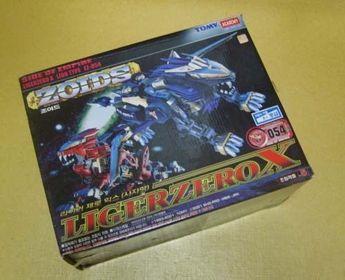 ZOIDS LIGER ZERO X EZ 054 LION TYPE 1/72 SCALE EZ 054  