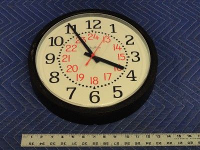 13.5 Black Plastic Seth Thomas 24 Hour Wall Clock DD26  