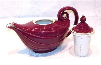 Superb Old Hall Pottery MAROON ALADDIN TEAPOT plus Strainer XLNT Gold 