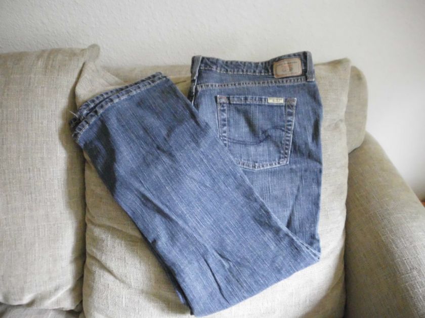 Levi Strauss Signature Jeans, Size Misses 16 Short  