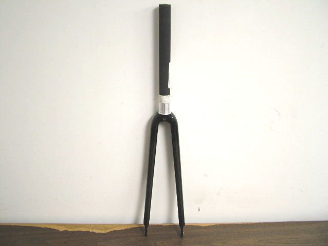 NOS 700c Weyless Carbon Fiber Threadless Fork (1 1/8)  