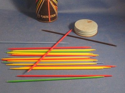 Vintage 1968 Whitman Pix Pix (pick up sticks) 23 pieces, good 