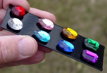 Boxed SET of 8 Cut JEWELED GEMS With Magnets BEAUTIFUL  