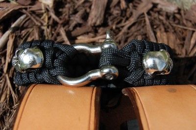 Paracord Survival Bracelet in Black with MEGA PIRATE SKULLS  