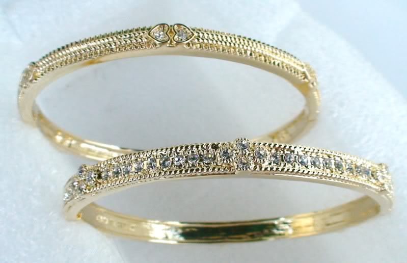 SOMERS 2 PIECE GOLDTONE HINGED BRACELET SET 6 3/4  