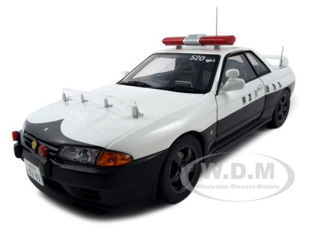 NISSAN SKYLINE GTR R32 JAPAN POLICE CAR 118 AUTOART  