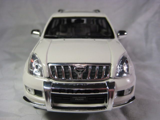 Toyota Land Cruiser Prado white Cararama Diecast Car Collection Model 