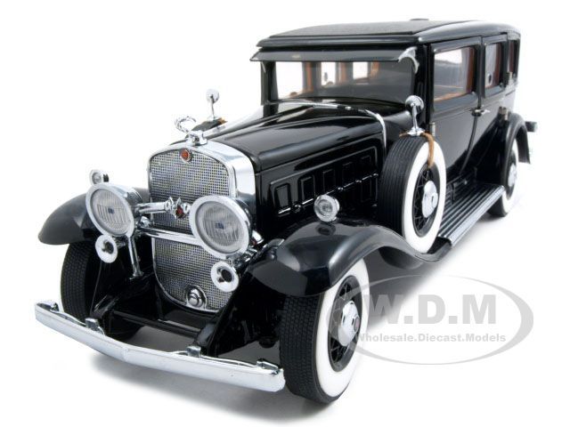 AL CAPONES ARMORED 1930 CADILLAC V 16 IMPERIAL 124  