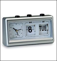 1950s STYLE RETRO DESIGN FLIP DATE ALARM CLOCK ~NEW~ *** 