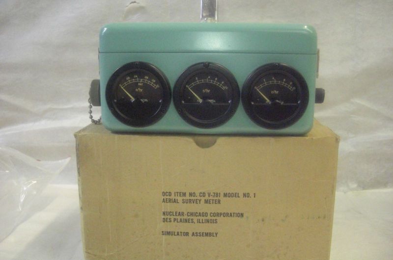 NUCLEAR CHICAGO CORP. AERIAL SURVEY METER  