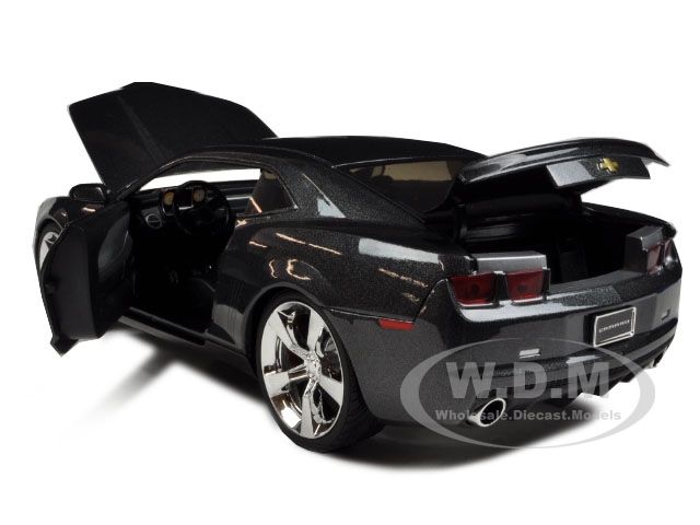   model car of 2010 Chevrolet Camaro SS Cyber Gray die cast model car