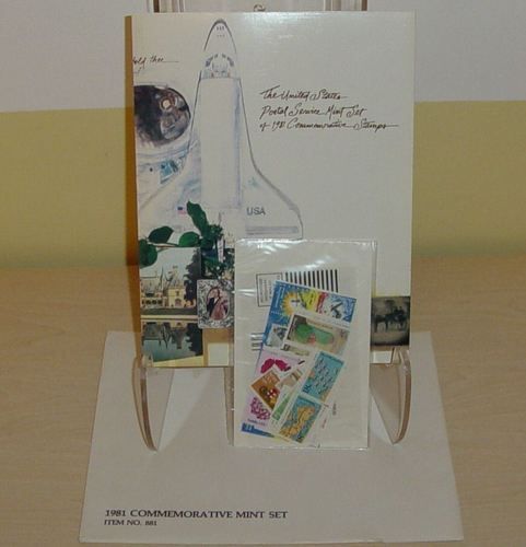 1981 USPS COMMEMORATIVE MINT YEAR SET / FOLDER   SEALED  