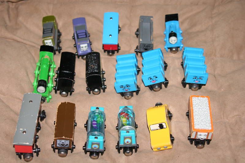 17 RAREST THOMAS WOODEN RETIRED TRAINs~VHTF  