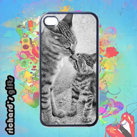 Cat and Kitten Apple iPhone 4 4G Hard Case Back Cover  