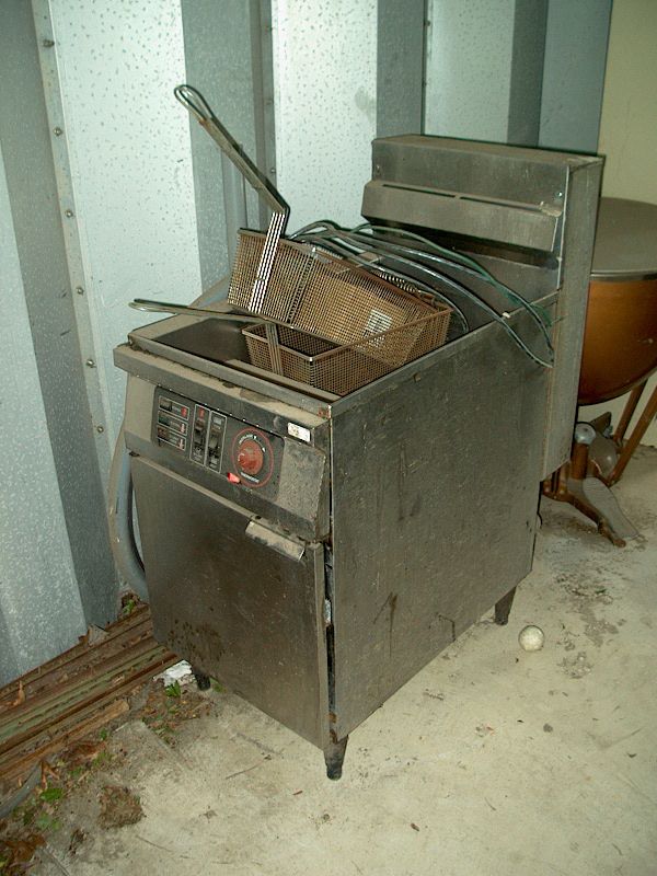 Cecilware 2 Basket Electric Deep Fryer  