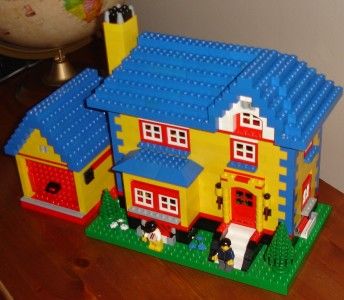 LEGO 4954 Huge Custom LEGO Town House 4954 Idea & Minifigs Lovely 