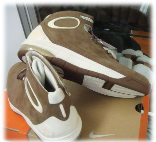 Nike Air Max Huarache 2k4 Brown Suede Bball Sneakrs 12  