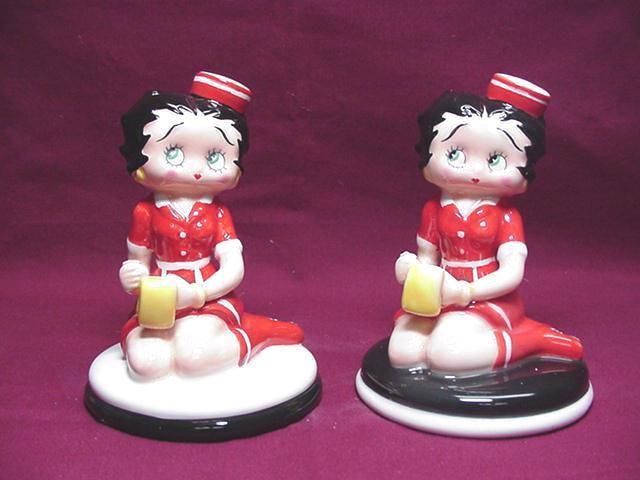 Betty Boop SALT & PEPPER SHAKER SET NJ DINER DESIGN  