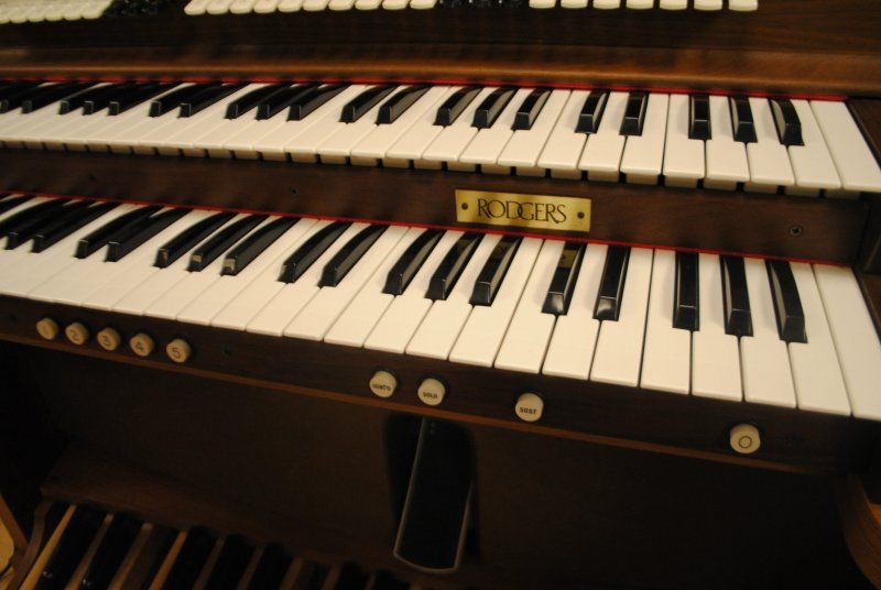 Rodgers Church Organ Exeter 770  