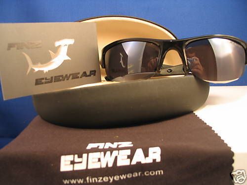 FINZ POLARIZED GOLF SUNGLASSES PACKAGE / NIKE CRUSH BALLS  