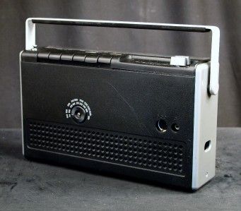   1976 TELEFUNKEN PARTNER 500 VINTAGE PRESET RADIO MW/LW/FM & SHORTWAVE