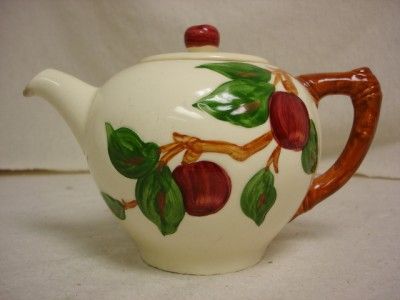 FRANCISCAN APPLE WARE TEAPOT WITH LID MADE IN CALIFORNIA  